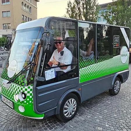 Min 4 & * Ljubljana
